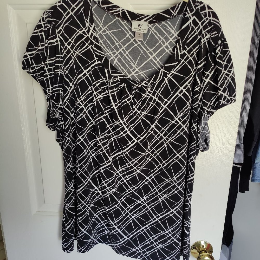 Worthington graphic tee 2x
